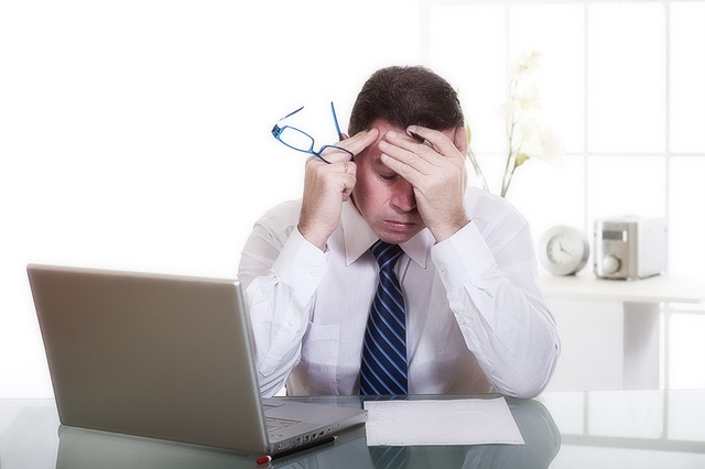 Болела голова а с утра болят глазные яблоки