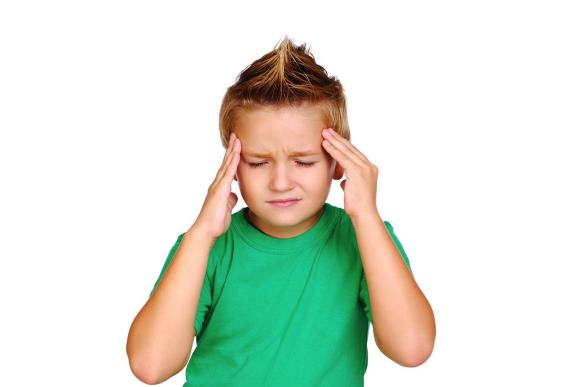 Головная боль возникает у ребенка по самым разным поводам