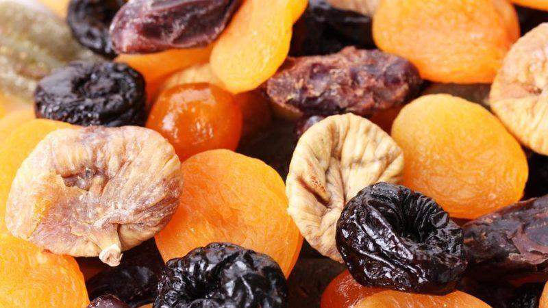 Насколько полезны сухофрукты для позвоночника