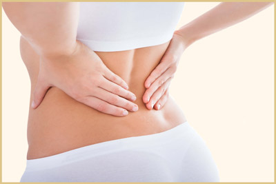 Почему по утрам болит поясница после сна? Почему болит спина после сна?