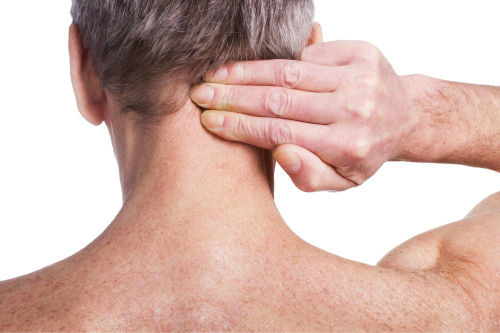 От чего болит затылок головы и шея с правой стороны