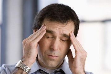 От чего болит голова и таблетки не помогают